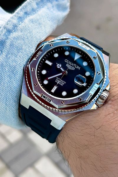 Quantum Barracuda Bar1091.399 20 Atm Silicone Cord Men's Wristwatch
