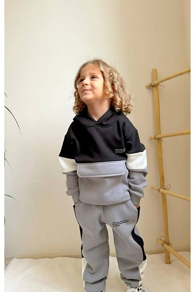 YİGİT BUTİK مجموعة Yigit Boutique للأولاد بغطاء للرأس