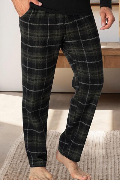 Mecit Pijama Καρό ανδρική πιτζάμες με μονό πάτο 75% βαμβάκι 25% βισκόζη. Το μοντέλο είναι λεπτομερής τσέπη. Χειμερινή σεζόν
