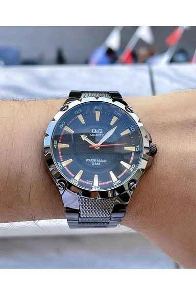 Q&Q Men's Metal Cord Wristwatch