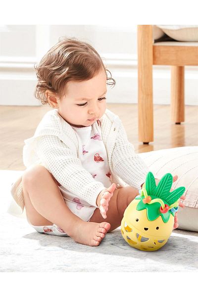 Skip Hop Farmstand Activity Ball Pineapple 9O293410