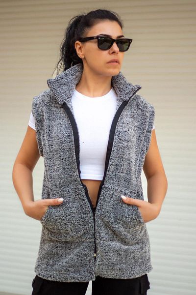Azıcık Akıllı Women's Gray Plush Welsoft Thick Zippered High Collar Vest 23KYLKMY10