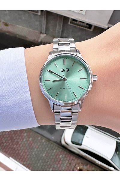 Q&Q QZ5571J87Y Colorful Dial Women's Wristwatch