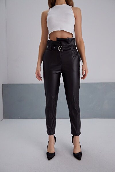 manolyabutik Δερμάτινο παντελόνι με λεπτομέρεια ζώνης