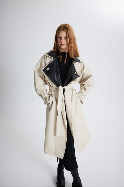 Hovlly coats store