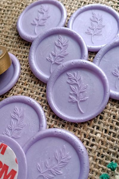 Dekorden 50 wax seals - Lilac