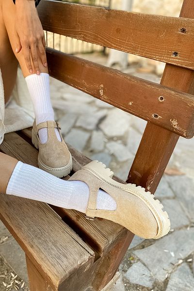 SHOEBELLAS Дамски мокасини с катарами от сиво-бежов велур