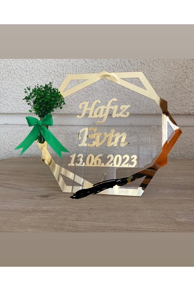 guluslazerkesim ALTIGEN DESENLİ ÇİÇEKLİ SÜSLÜ ŞEFFAF PLEKSİ MASA İSİMLİĞİ HAF...