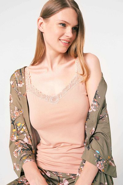 Anıl Rope Strap V-Neck Floral Patterned Winter Lace Detailed Pajamas