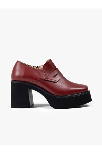 Hattie Women's Burgundy Leather Casual Shoes