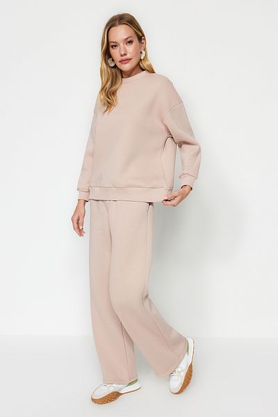 Trendyol Modest Trainingsanzug-Set aus weichem Nerzstrick - Gefiedert TCTAW24EN00008