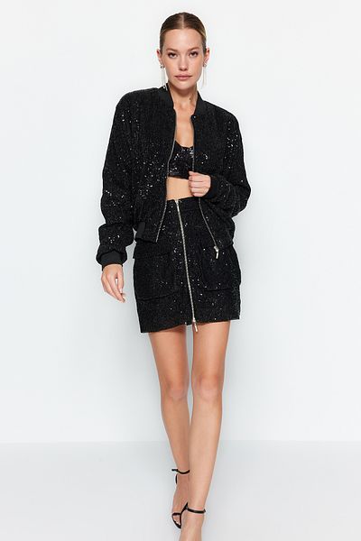 Trendyol Collection Schwarze Bomberjacke aus gestrickten Glitzerpailletten TPRAW24CE00017