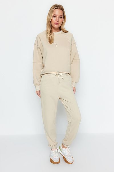 Trendyol Collection Stone Loose Jogger Grube, dzianinowe spodnie dresowe o normalnej talii TWOAW24EA00029