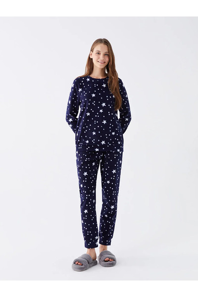 LC Waikiki LCW DREAM Bisiklet Yaka Yılbaşı Temalı Uzun Kollu Kadın Pijama Takımı