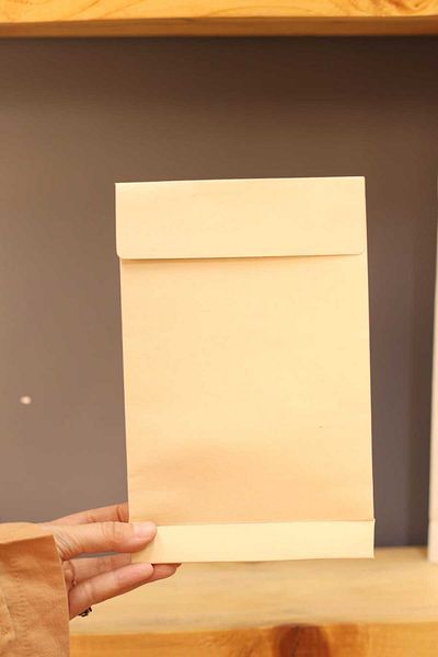 demontecraft Cream colored envelope bag 2 pieces