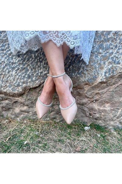 LİNEER Kadın Ten Rengi 5 Cm Kadeh Topuklu Taşlı Stiletto Gelin Ayakkabısı