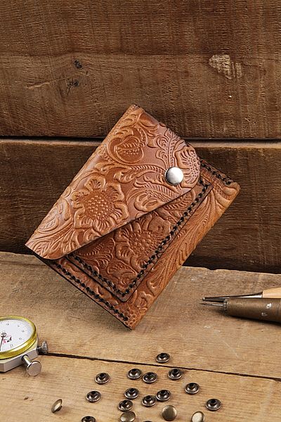 New Coast Leather 1900's Ръчно изработен дамски портфейл от естествена кожа в кафяво