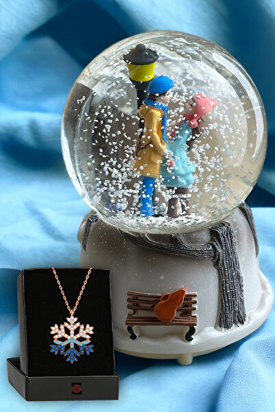 Zemtigo Sonsuz Aşk Kış Masalı Renk Değiştiren Işıklı Müzikli Orta Boy Kar Küresi Ve Zirkon Kar Tanesi Kolye
