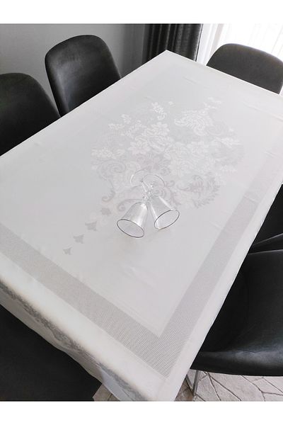 sarra 160x220 Damask Tablecloth - White