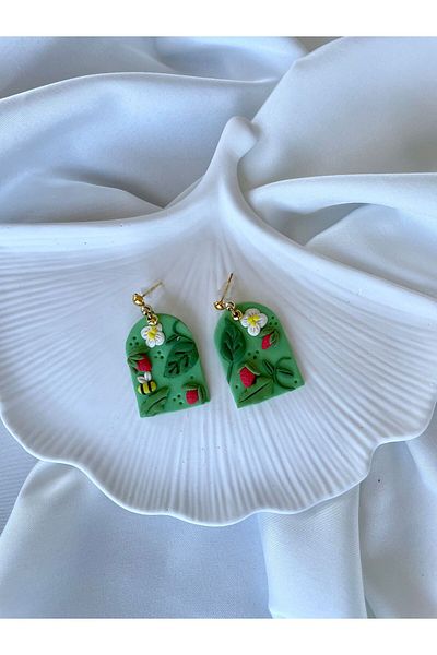 TREND Miyamila Collection Strawberry Field Model Dangle Polymer Earrings