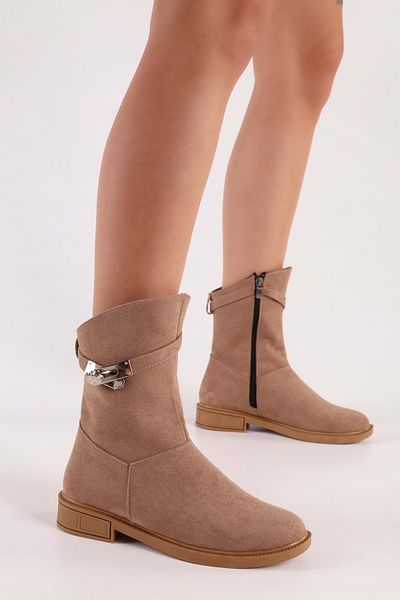 Shoeberry Damen-Stiefel Mayslie aus Nerz-Wildleder mit Schnalle und flachem Absatz, Nerz-Wildleder