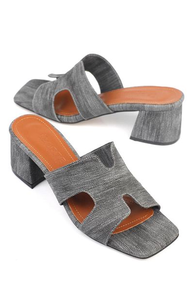 Capone Outfitters Γυναικείες Παντόφλες