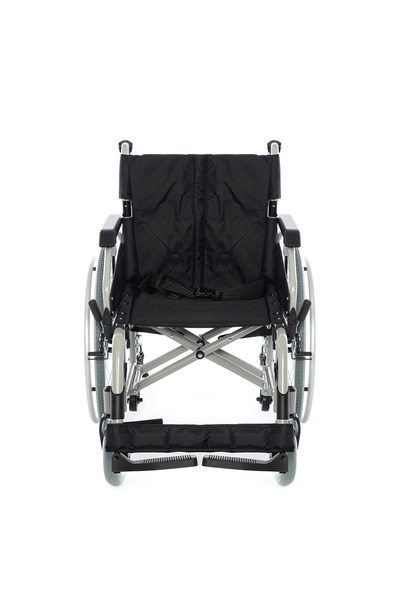 R225 LÜX ÖZELLİKLİ MANUEL TEKERLEKLİ SANDALYE 40