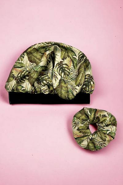 pistore Large Yellow Green Monstera Patterned Satin Bonnet, Pillow and Buckle Set for Curly Hair