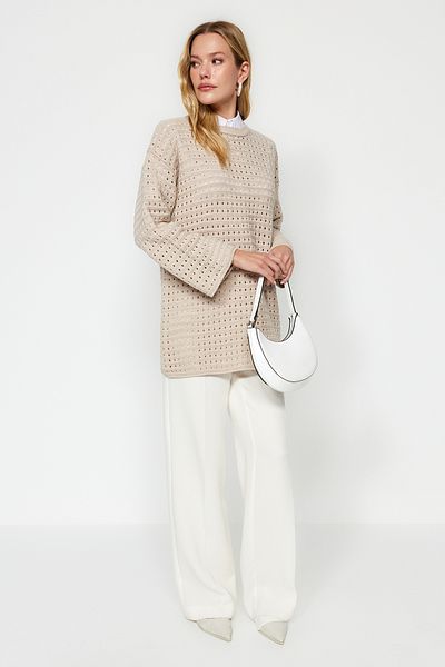 Trendyol Modest Beigefarbener, locker geschnittener, durchbrochener/Loch-Strickpullover TCTAW24AK00113