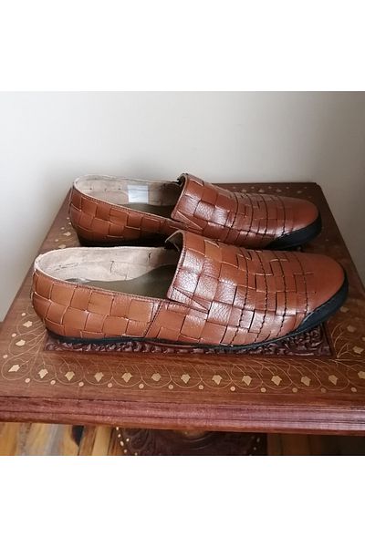 Butik Tülin Unisex genuine leather hand-knitted tan with elastic sides very soft flexible rubber sole loafer shoes
