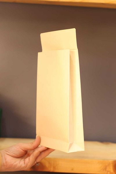 demontecraft Cream colored envelope bag 2 pieces