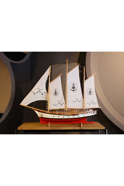 AYHAN KOTRA Cloth Sailboat, Wooden Model Ship, Boat Model Gift Box Handmade Home, Office Gift and Accessory