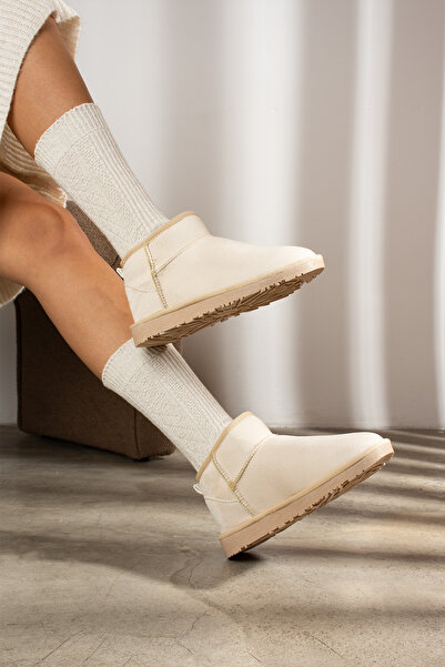 Friend & Trend Mini Bej Süet Içi Tüylü İnce Taban Kadın Yarım Bot FT409