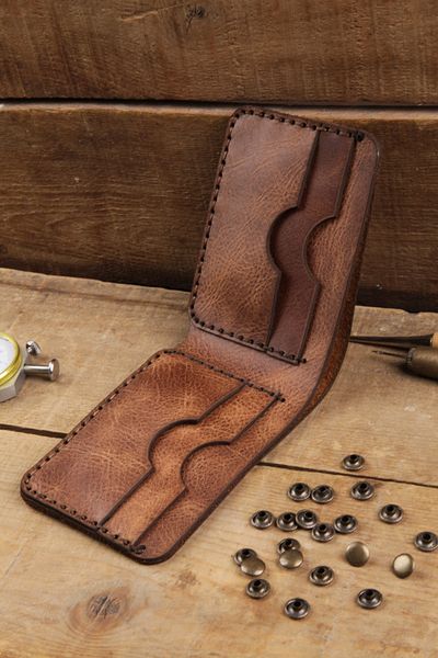 New Coast Leather 1900's Ръчно изработен минималистичен мъжки портфейл от естествена кожа