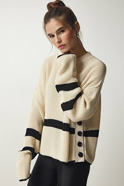lovebox Black Stripe Detailed Oversize Fit Side Button Detailed Round Collar Long Sleeve Cream Sweater 24k1412
