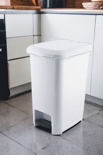 Melkan Home Κάδος απορριμμάτων με πεντάλ 15 λίτρων Λευκός κάδος απορριμμάτων Λεπτός κάδος απορριμμάτων με πεντάλ 15 λίτρων 40 cm Λευκός