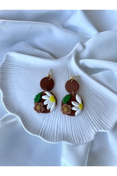 TREND Miyamila Collection Daisy Pattern Dangle Polymer Earrings