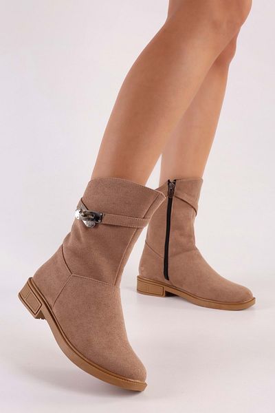 Shoeberry Damen-Stiefel Mayslie aus Nerz-Wildleder mit Schnalle und flachem Absatz, Nerz-Wildleder