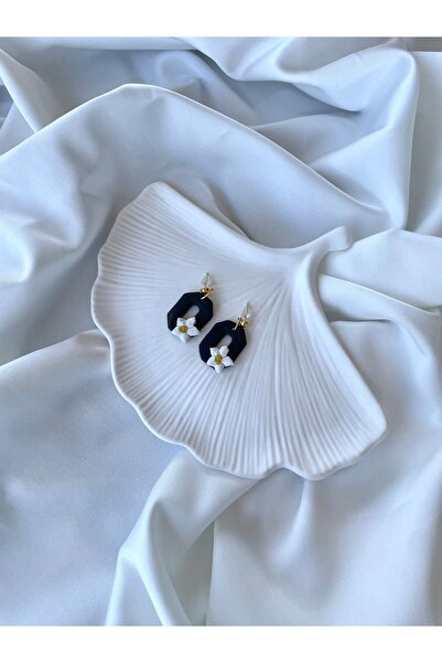 TREND Miyamila Koleksiyonu Minimal Çiçekli Polimer Küpe