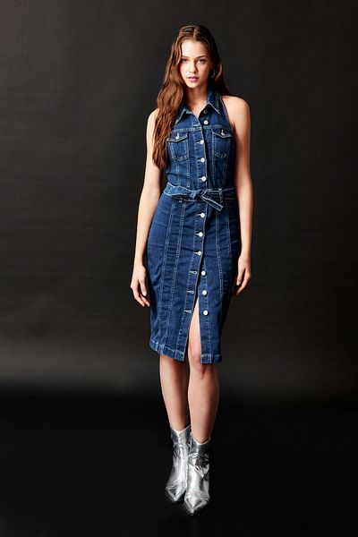 its basic Rochie de damă, de culoare albastru închis, cu nasturi în față, cu gât polo, lungime midi, din denim