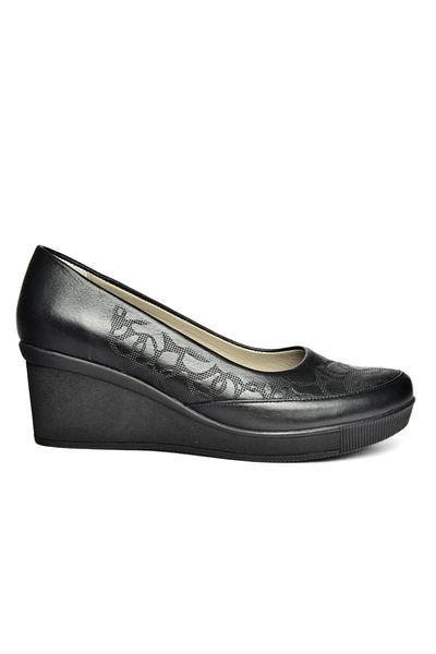 Fox Shoes R908353803 Schwarze Damenschuhe aus echtem Leder mit Keilabsatz