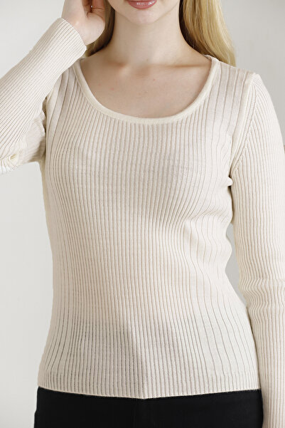 VEGENZE Γυναικείο πλεκτό πουλόβερ σε μπεζ τετράγωνο λαιμό