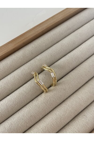 Sade Accessory Kıvrımlı Dikdörtgen Taşlı Halka Küpe