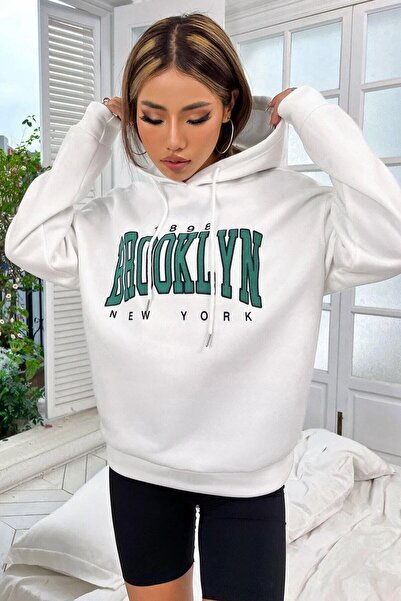 Adrift Ženska majica Candy White Pamučni džersej Green Brooklyn Štampano Sa k...