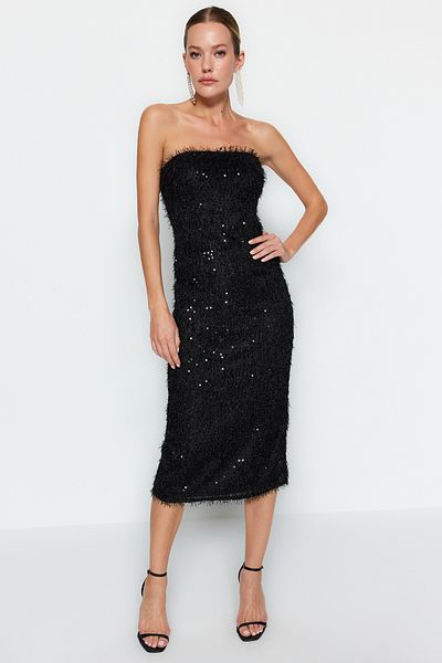 Trendyol Collection Elegantes Abendkleid mit schwarzen Fransen und Pailletten TPRAW24EL00277