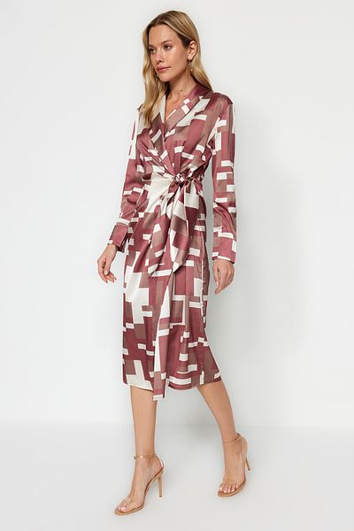 Trendyol Collection Braunes Midi-Wickelkleid mit Krawatte und detailliertem, geometrisch gemustertem Webkleid TWOAW24EL00688