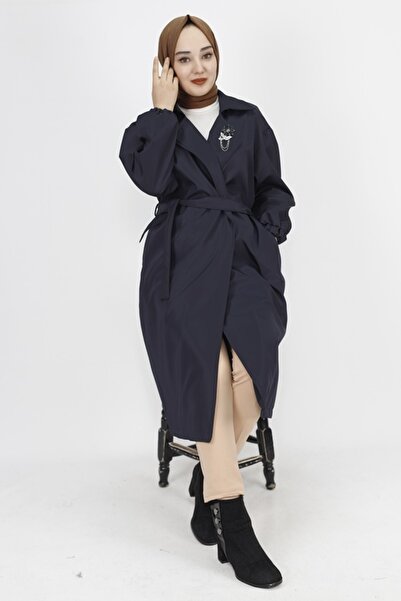 Butik Bondet Kumaş Broş Detaylı Orta Boy Trençkot