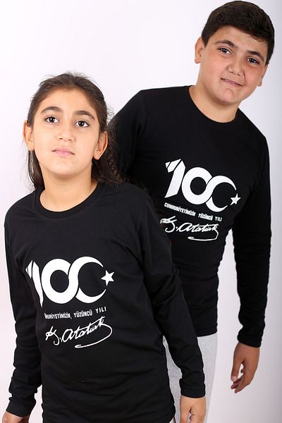 Çiggo Kids Tricou unisex pentru copii din bumbac cu mânecă lungă, imprimat cu semnătură Ataturk personalizat de 100 de ani