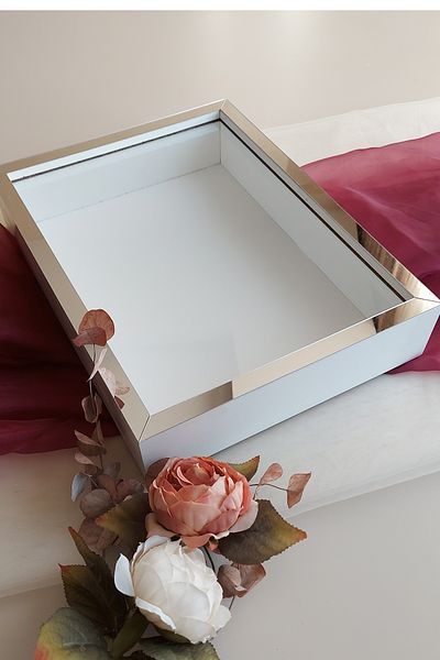 Verda Çerçeve 30x40 Cm Adâncime Alb- Argintiu Rama De Memorie Pentru Flori De Zi Speciala! Cutie cu rame de trandafiri!