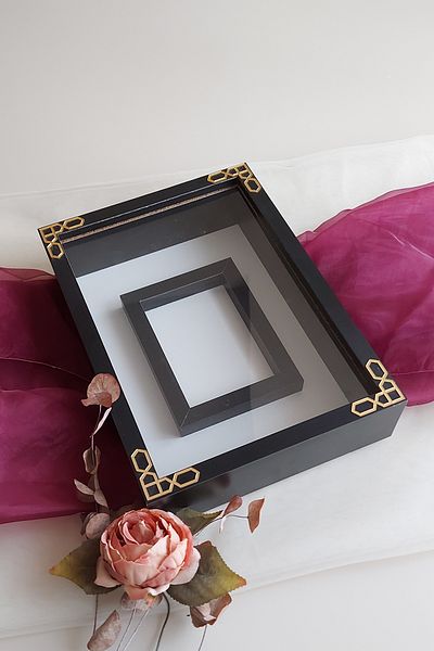 Verda Çerçeve إطار ذاكرة صندوق ورد كلاسيكي أسود بحواف مقاس 25 × 35 سم!إطار نموذج جديد!مجهول الاسم - بدون LED